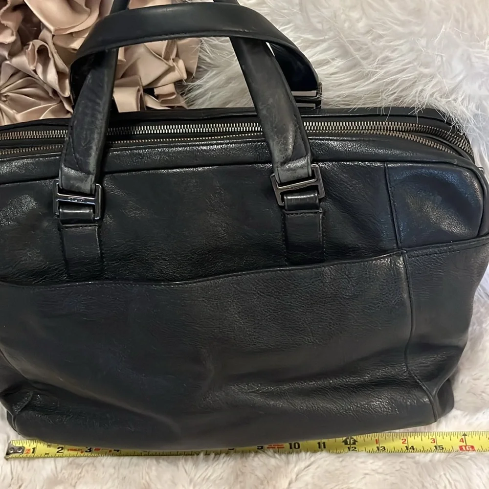 TUMI Vintage Black Leather Beacon Hill Portfolio Organizer Unisex Laptop Bag